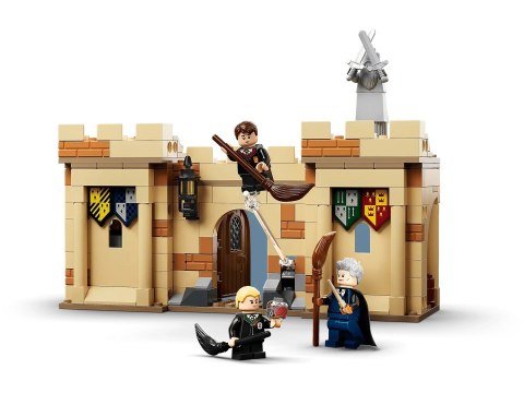 LEGO Harry Potter 76395 Hogwart: Pierwsza lekcja latania