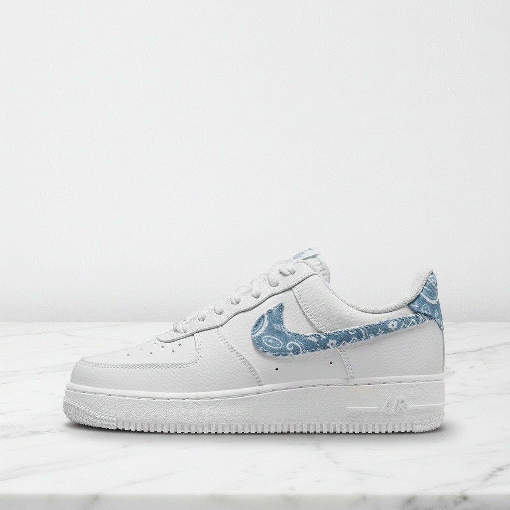 Buty Nike Air Force 1 07 Ess na co dzień, biało błękitne, skórzane sneakersy unisex, wygodna amortyzacja pięty DH4406-100