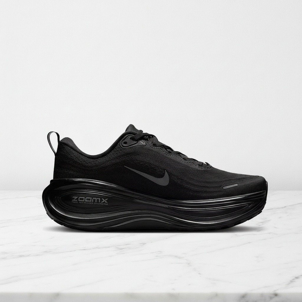 Buty do biegania Nike Vomero Plus, czarny kolor, unisex, lekkie na codzień, wygodna siatkowa cholewka, miękka amortyzacja HV8150-003