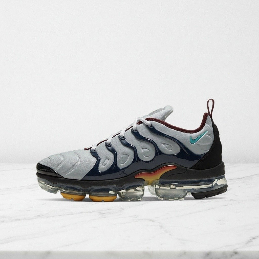 Nike Air VaporMax Plus Platinum Midnight Navy, wygodne sneakersy męskie na co dzień, szaro granatowe, DJ2737-001