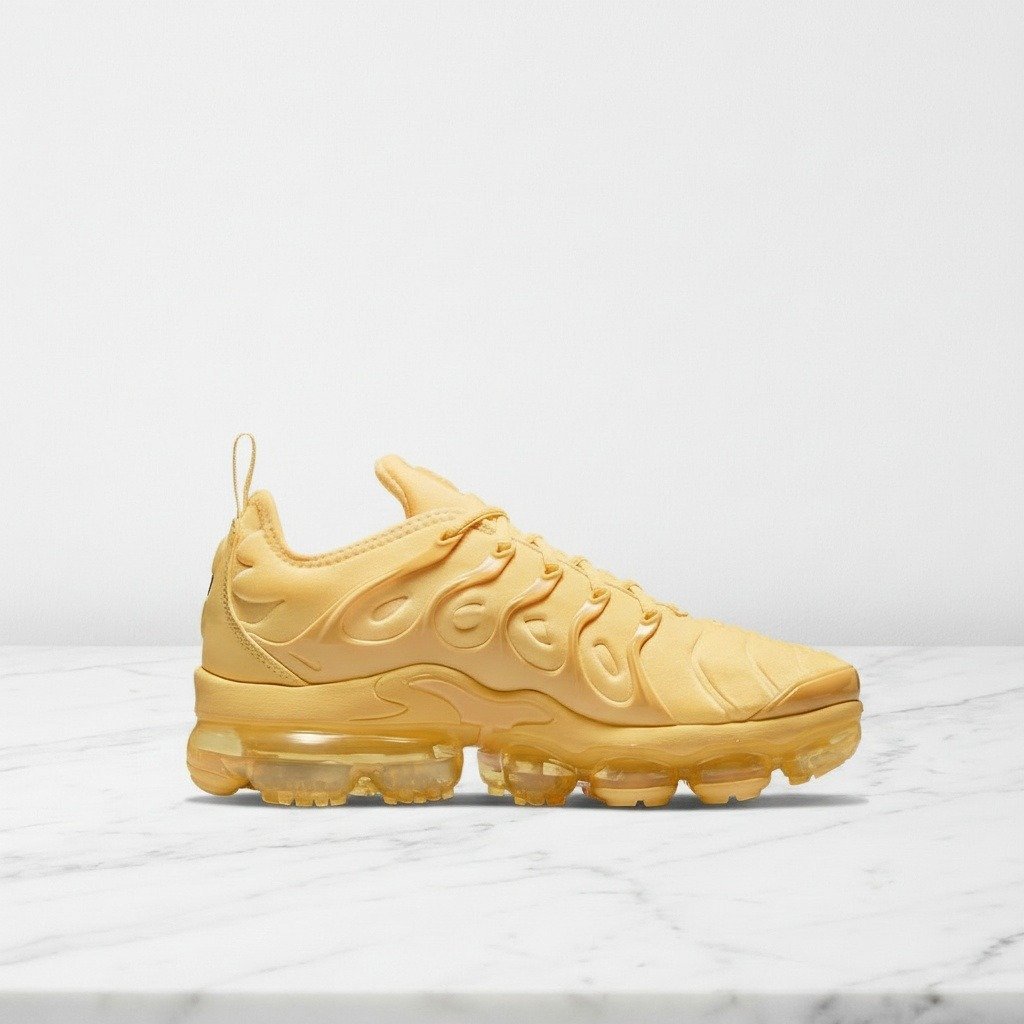 Żółte sneakersy damskie Nike Air VaporMax Plus Yolk, wygodne na co dzień, lekka amortyzacja, pasują do wielu stylizacji DJ5993-800