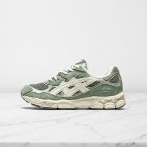 Buty na co dzień ASICS GEL-NYC Ivy Smoke Grey, wygodne sneakersy unisex w kolorze kremowo-zielonym, tekstyl, zamsz i siatka, 1203A383-302