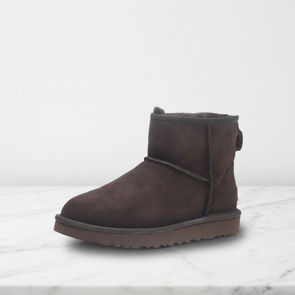 Wygodne śniegowce UGG Classic Mini II Dusted Cocoa na co dzień, brązowy zamsz, ciepłe futro, unisex 1016222-DDC