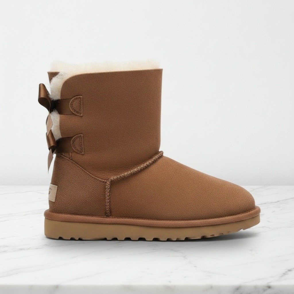 Wygodne śniegowce UGG Bailey Bow II dla niego i dla niej, brąz, ciepły zamsz z futrem na co dzień, 1016225-CHE