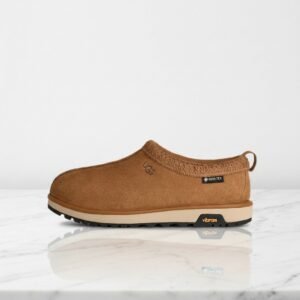 Wygodne kapcie UGG Tasman GTX Slipper dla całej rodziny, brązowo-beżowe, zamszowe, unisex 1171304-CHE