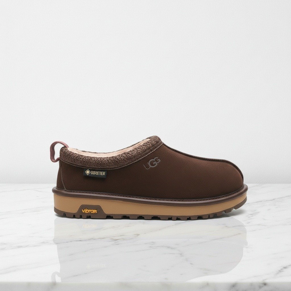 Wygodne kapcie UGG Tasman GTX Slipper dla całej rodziny, brązowy zamsz z ciepłym futerkiem, unisex 1171304-DDC