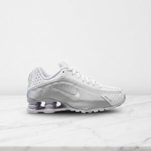 Nike Shox R4 White Metallic Platinum, wygodne sneakersy unisex na co dzień, biało srebrne, amortyzacja Shox, HF5076-100