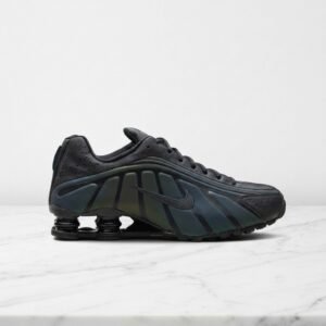 Nike Shox R4 SE Black Seaweed, wygodne sneakersy unisex na co dzień, amortyzacja Shox, do codziennych stylizacji, IM6596-001