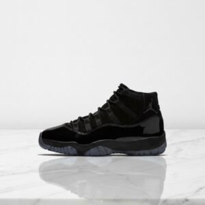 Buty Air Jordan 11 QS Cap and Gown, czarne, wygodne na co dzień, lakierowana skóra, unisex 378037-005