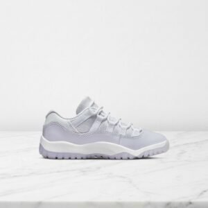 Buty damskie Air Jordan 11 Low Pure Violet, fioletowo-białe, wygodne na co dzień, skóra z siatką AH7860-101