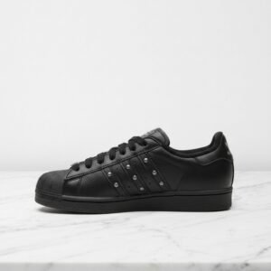 Czarne sneakersy Adidas Superstar II Berlin na codzień