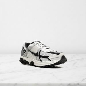 Nike Zoom Vomero 5 Photon Dust Black