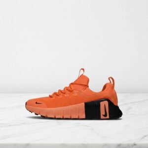 Nike Free Metcon 6 Hyper Crimson, wygodne buty damskie na siłownię i co dzień, pomarańczowo czarne, FJ7127-801