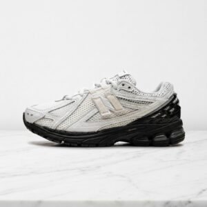 Buty New Balance 1906R Comme des Garcons Homme White na co dzień, wygodne sneakersy unisex, biało-czarne M1906RCO