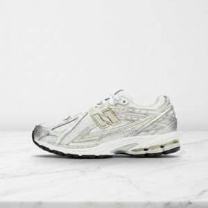 Buty New Balance 1906 RI na co dzień, lekkie i przewiewne, pasują do jeansów i dresów, srebrno biały, unisex, M1906RI