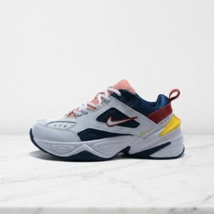 Nike M2K Tekno dla niej i dla niego, wygodne na co dzień, biel z granatem, buty sportowe AO3108-402