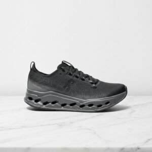 Wygodne buty ON Cloudsurfer Max