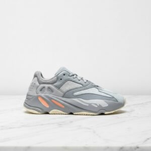Buty adidas Yeezy Boost 700 Inertia na co dzień