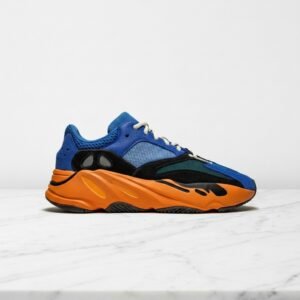 Niebieskie sneakersy Adidas Yeezy Boost 700 Bright Blue
