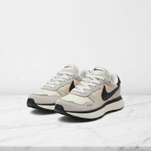 Nike Phoenix Waffle na co dzień