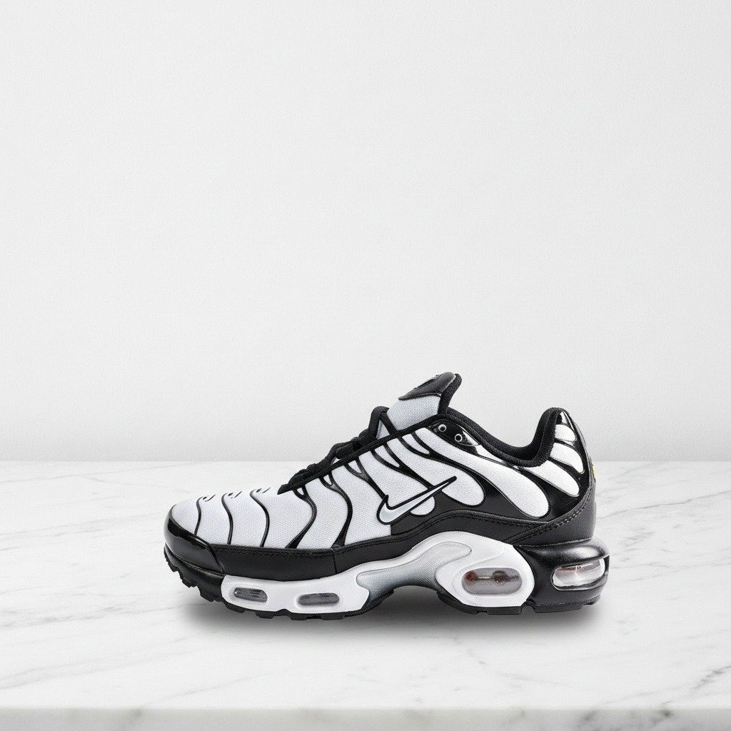 Nike Air Max Plus Oreo dla niego, wygodne sneakersy na co dzień, czarno-białe, siatka i syntetyk, pasują do wielu stylizacji 852630-032