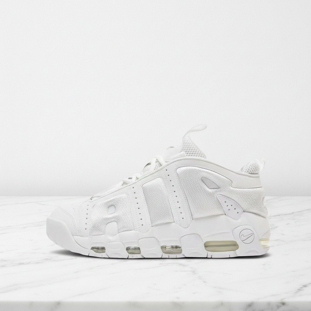 Nike Air More Uptempo Low Triple White, wygodne sneakersy unisex na co dzień, biel, duży napis AIR, FZ3055-100