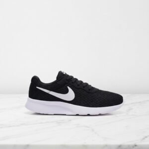 Nike Tanjun Black