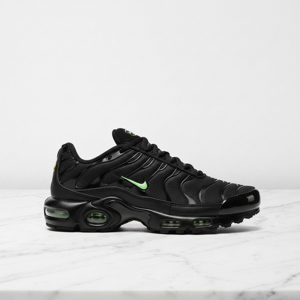 Buty Nike Air Max Plus Black Green Strike na co dzień, męskie sneakersy czarno zielone, wygodna siatka DM0032-024