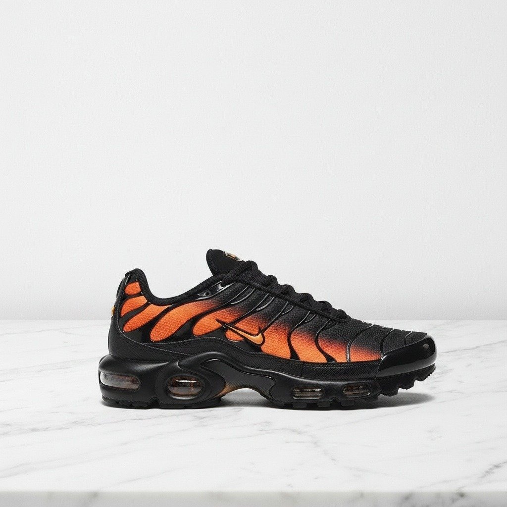 Nike Air Max Plus Black Total Orange, wygodne sneakersy męskie na co dzień, czarno pomarańczowe, siatka i guma DM0032-025