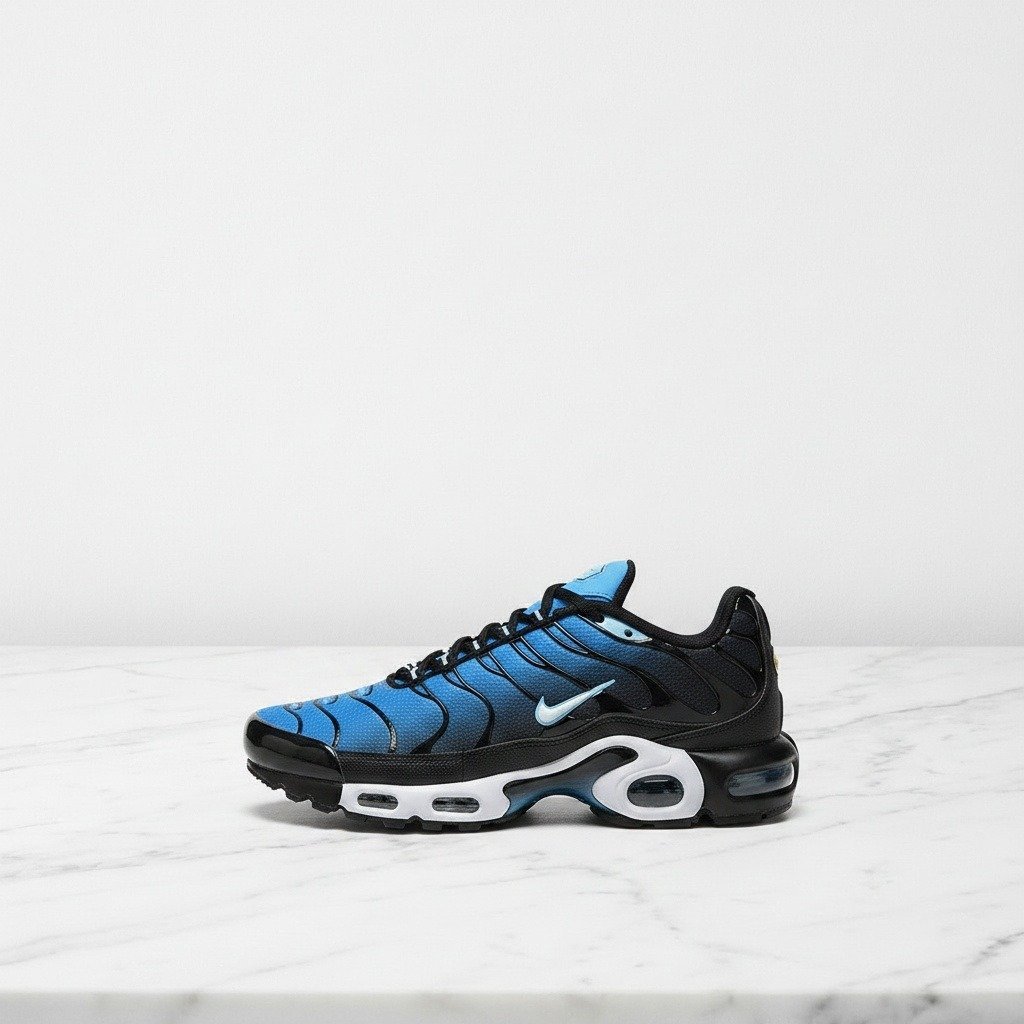 Buty męskie Nike Air Max Plus Aquarius Blue, wygodne sneakersy na co dzień, siateczkowa cholewka, niebiesko-czarne, DM0032-402