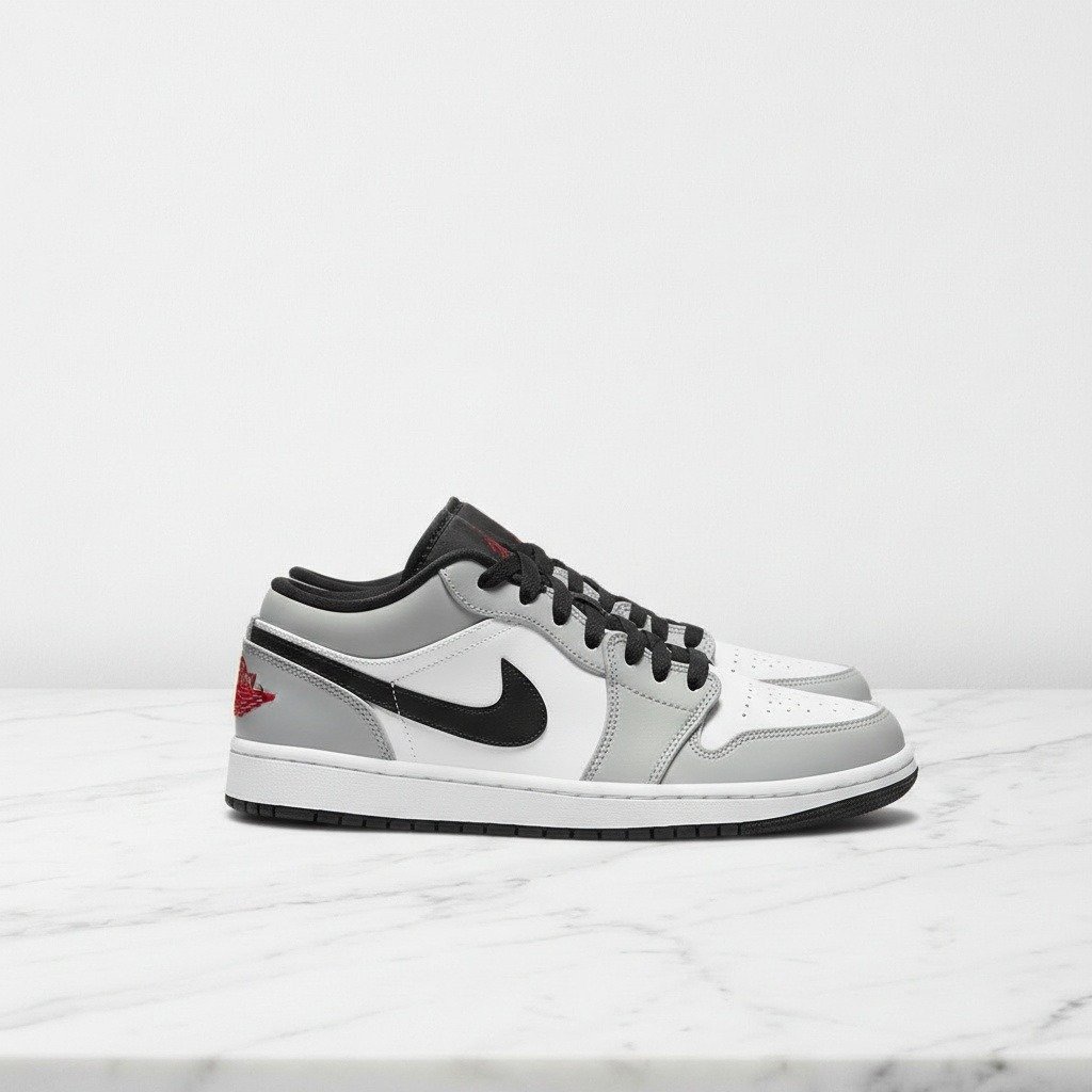 Buty na co dzień Air Jordan 1 Low Light Smoke Grey, wygodne sneakersy unisex, biało szare, skóra i tekstylny wierzch, 553558-030