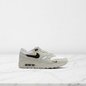 Nike Air Max 1 Ironstone wygodne sneakersy na co dzień, beżowo-brązowe, pasują do jeansów i dresów, unisex, DZ4494-100
