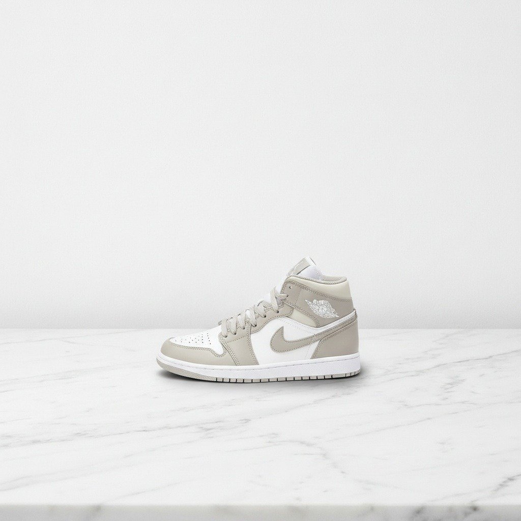 Buty Air Jordan 1 Mid dla ciebie na co dzień, szaro białe, College Grey Linen, unisex, wygodne, 554724-082